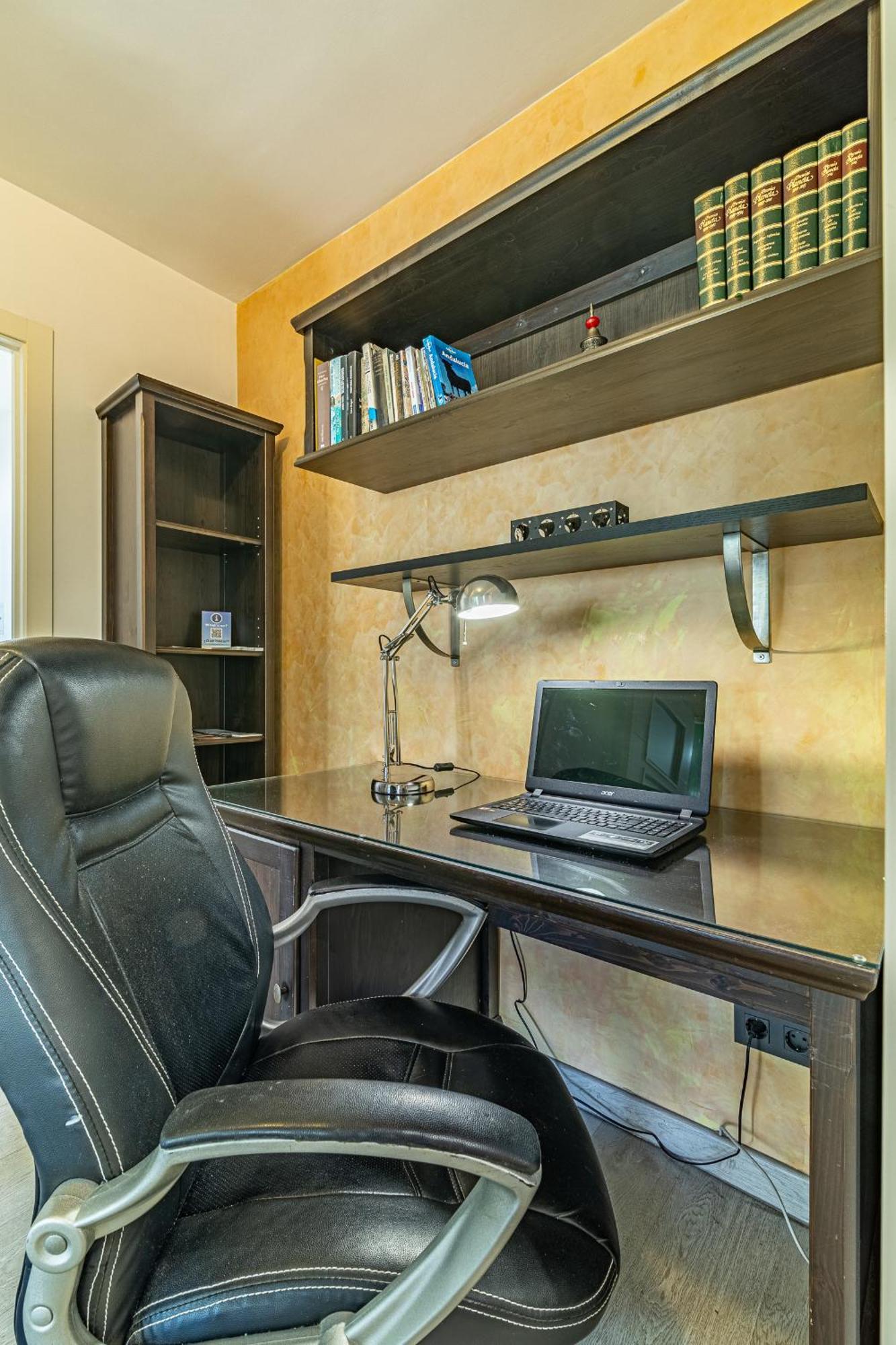 City Center Apartment In マルベーリャ エクステリア 写真